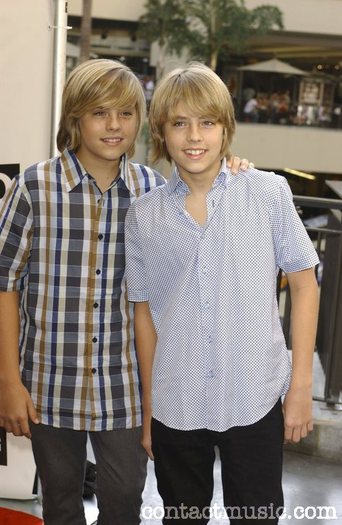 dylan_sprouse_2008794 - Cole and Dylan Sprouse