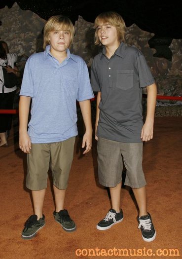 dylan_sprouse_1935900 - Cole and Dylan Sprouse