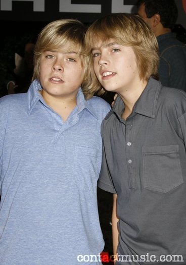 dylan_sprouse_1935914 - Cole and Dylan Sprouse