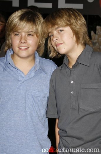 dylan_sprouse_1935931 - Cole and Dylan Sprouse