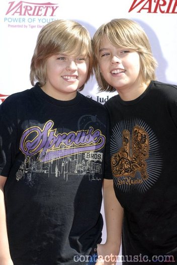 power_of_youth_10_wenn1609369 - Cole and Dylan Sprouse