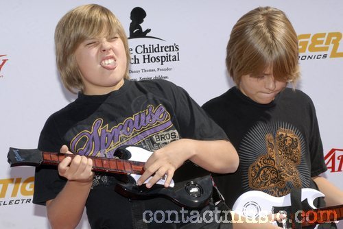 power_of_youth_33_wenn1609392 - Cole and Dylan Sprouse