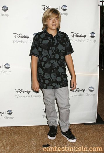 dylan_sprouse_1980665 - Dylan Sprouse