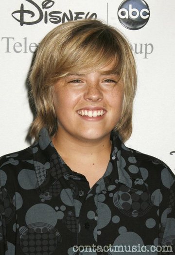 dylan_sprouse_1980676 - Dylan Sprouse