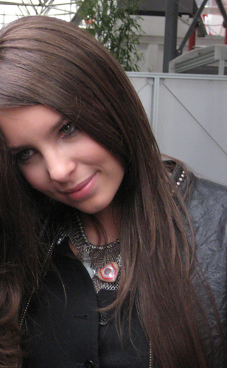 4dyjt - Poze Belinda