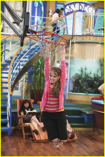 jordin-sparks-guest-suite-life-06