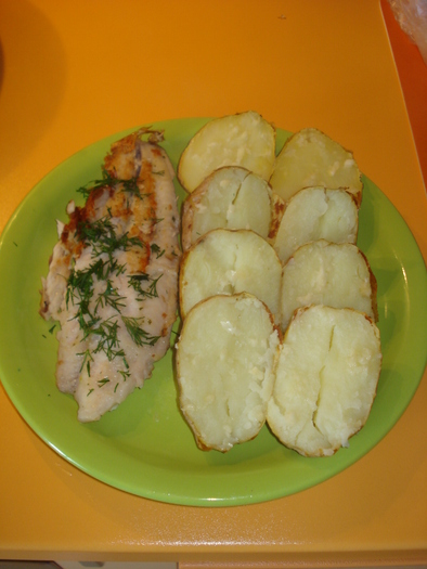 PANGASIUS CU CARTOFI COPTI CU USTUROI - GUSTOS