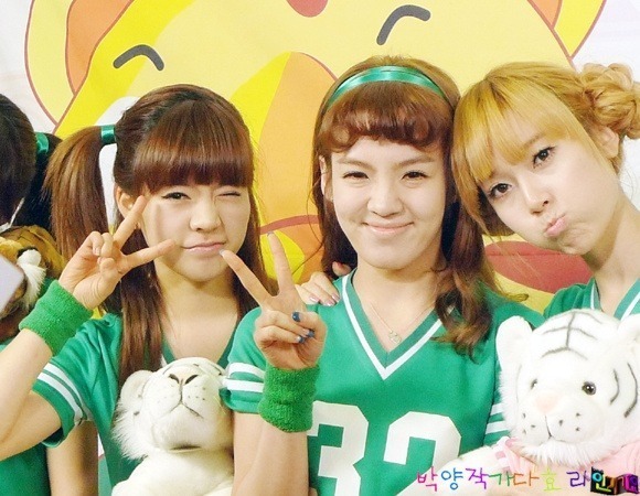 SBS-Inkigayo-SNSD-girls-generation-snsd-10432568-580-450
