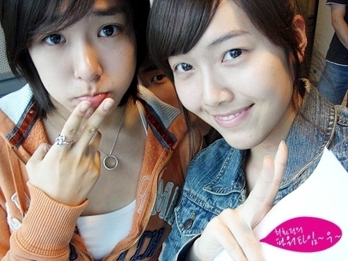 Tiffany-and-Jessica-girls-generation-snsd-7482005-500-375 - Jessica