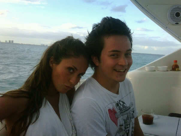 21952_229095177071_503707071_305257