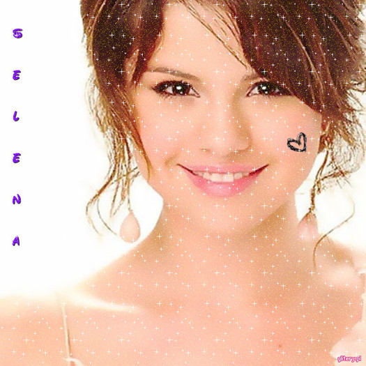 18847645_HUCPIUWYC - selena gomez