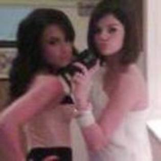 demi seli - poze selena rare