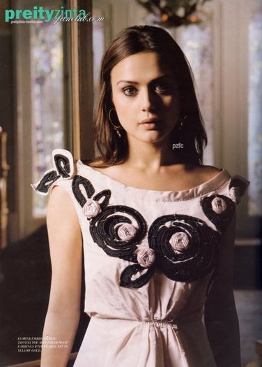 2392_1082982362910_1476881593_221679_4627_n