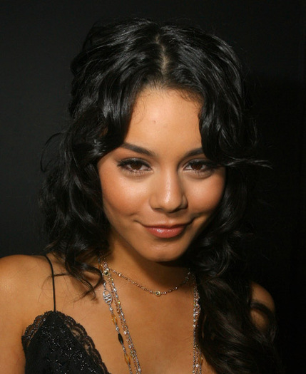 16859707-16859709-large - Poze Vanessa Hudgens