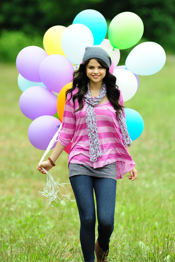 237842021 - Poze Selena Gomez