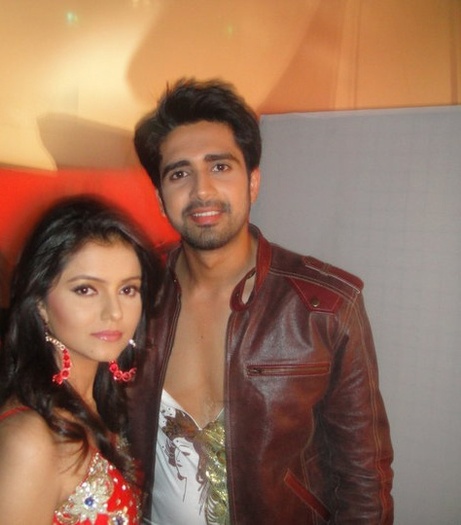 60382434022818050744283