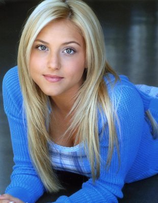 blonda tunsa in scari 2