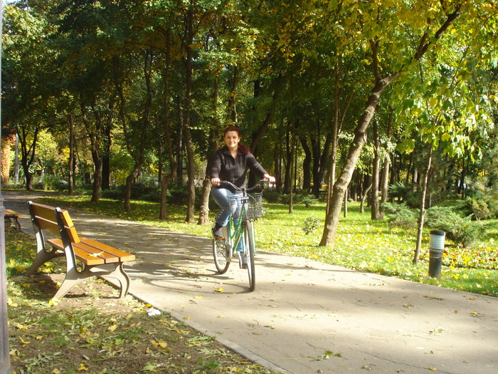 IN PARC CU BICICLETA:) - EU