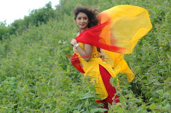 Zaara (53) - Samiksha  Singh Chugh