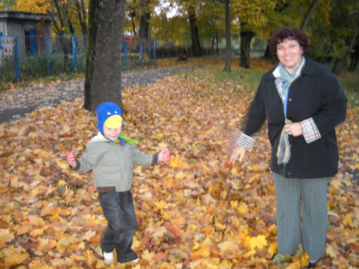 ...mergem ca ne asteapta mama