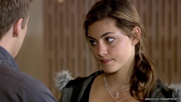 Phoebe-Tonkin-h2o-just-add-water-15505164-624-352