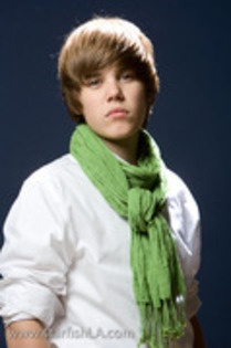 11597157_UHONHRERL - JuStIn FaVoRiT sTaRiNg