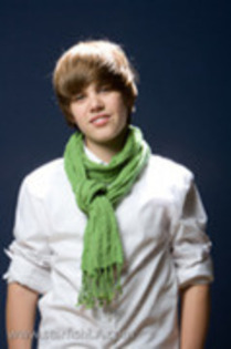 11597177_YBRTNJGII - JuStIn FaVoRiT sTaRiNg