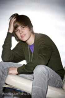 12076577_VAMQGKGWJ - JuStIn FaVoRiT sTaRiNg