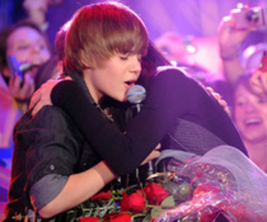 12701752_BBVYWHRYC - me AND justin bieber