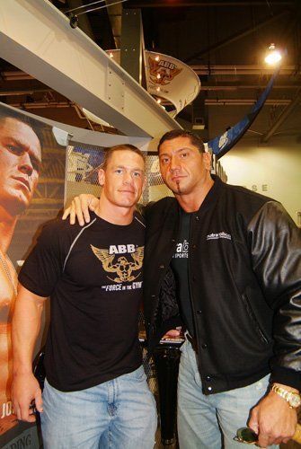 CRHJFQMDDMBUYMSREJZ - poze cu john cena