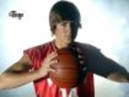 thumb_33792 - hig school musical