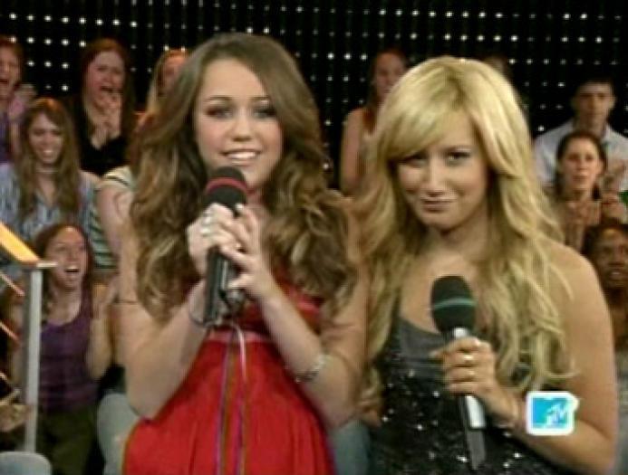 XCHPOJNUNZEKFGJCEVY - fan club ashley-miley si ashley