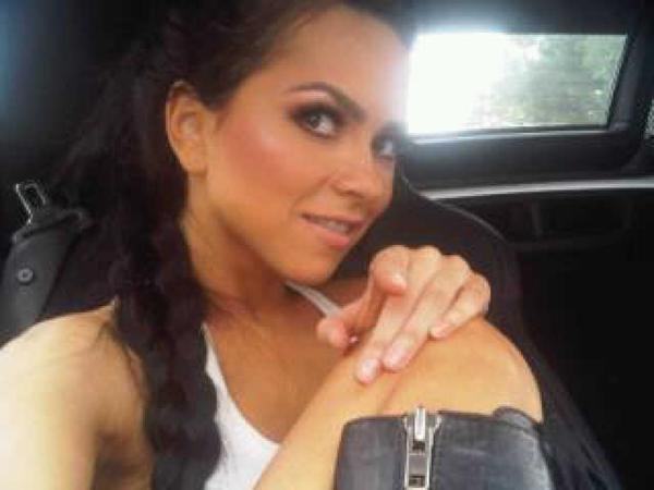 38941_10150245578145381_302056140380_14009910_4472734_n - INNA
