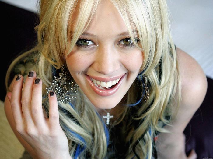 Hilary-Duff-hilary-duff-4730413-1920-1440