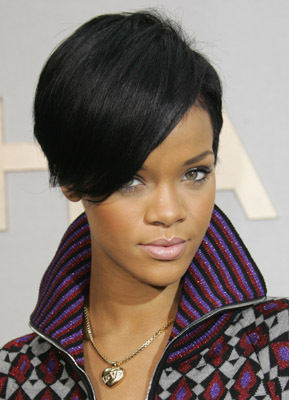 rihanna_bow - poze Rihanna