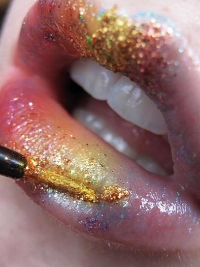 paint_happyness_on_my_lips____by_NeonFlames - Lips