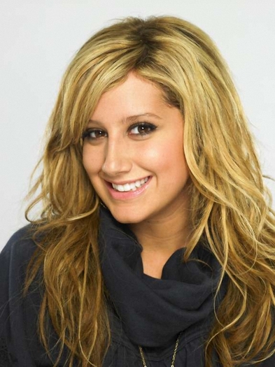 49009d7d_068fu0 - Ashley Tisdale