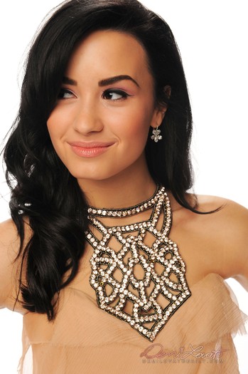 005 - Demi Lovato