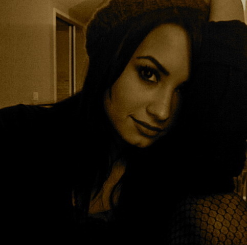 GMA_93 - Demi Lovato