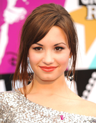 MLPDLWRNJXNWFLNZIMM - Demi Lovato