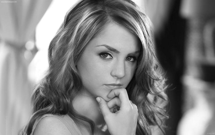 Jojo-jojo-levesque-7345028-1920-1200 - Joanna Levesque