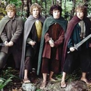 10143031_INDWTDWXY - The Lord Of The Rings