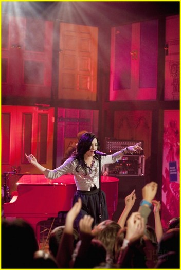 demi-lovato-sonny-song-05