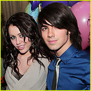 joe and miley2(ffffff dragutz) - 00000-alege5-00000000000