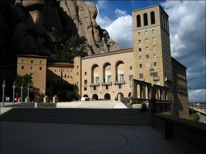 MONTSERRAT30