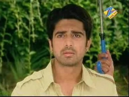 18172274_IYAVYRCYD - Chotti Bahu