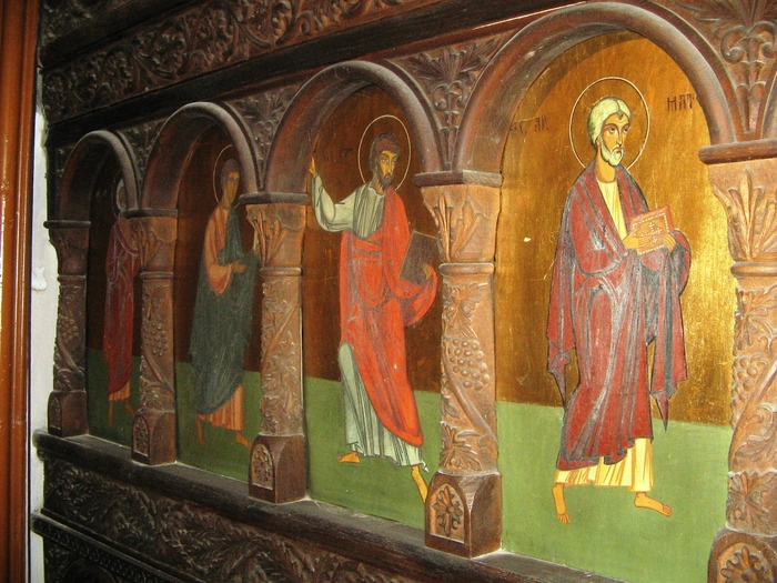 B.Toma Cozma  iconostas 2010 083