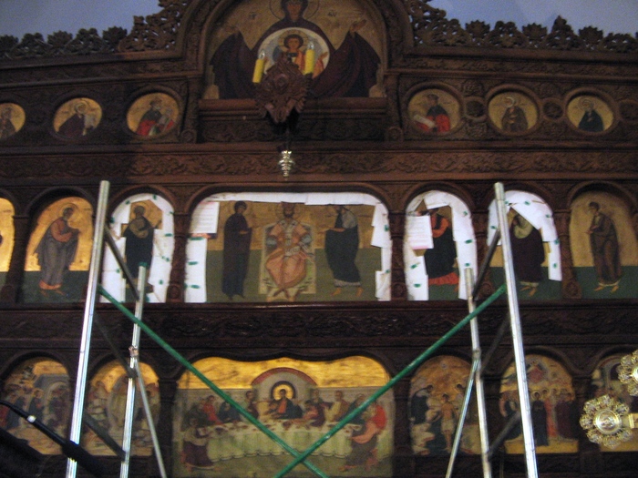 B.Toma Cozma  iconostas 2010 085