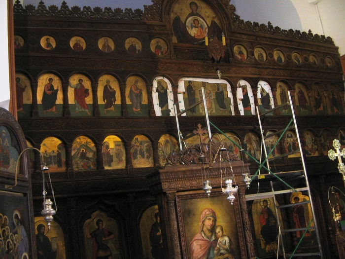B.Toma Cozma  iconostas 2010 087