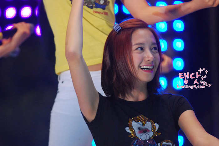 e19bc5a48af241c05ac4a0da25bf4b12 - Yoona